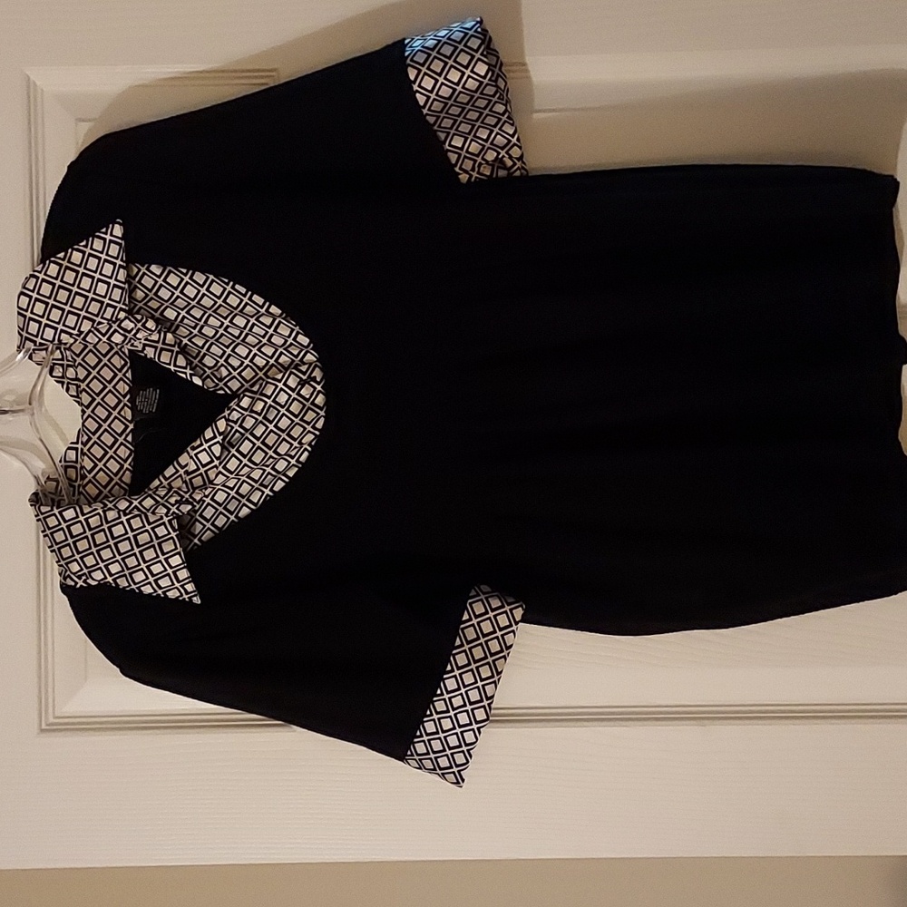New Directions sweater with black and white pattern insert
